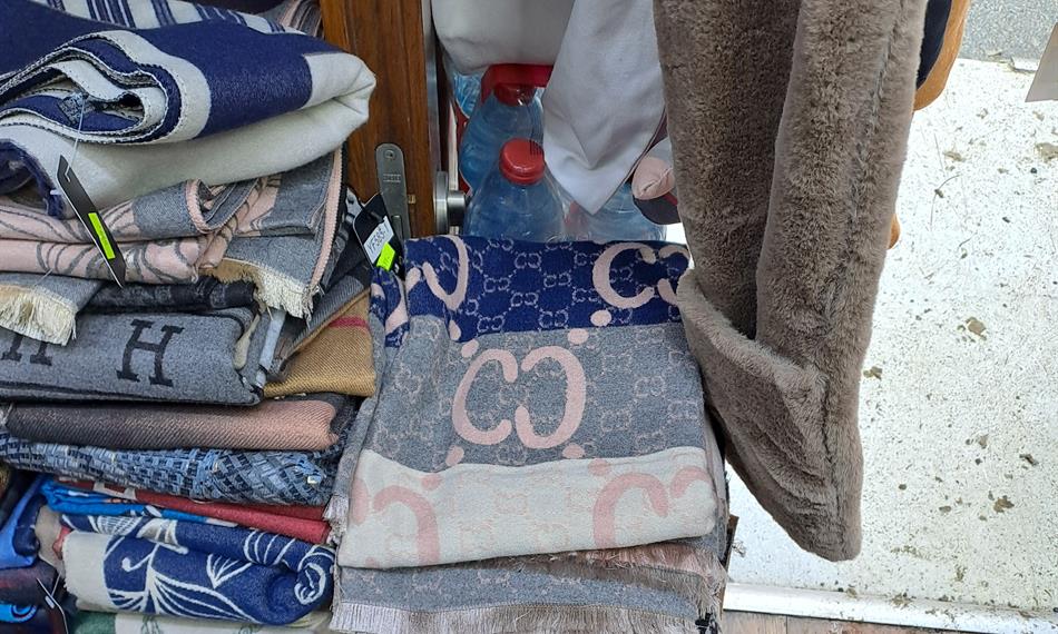 zadržené výrobky šály